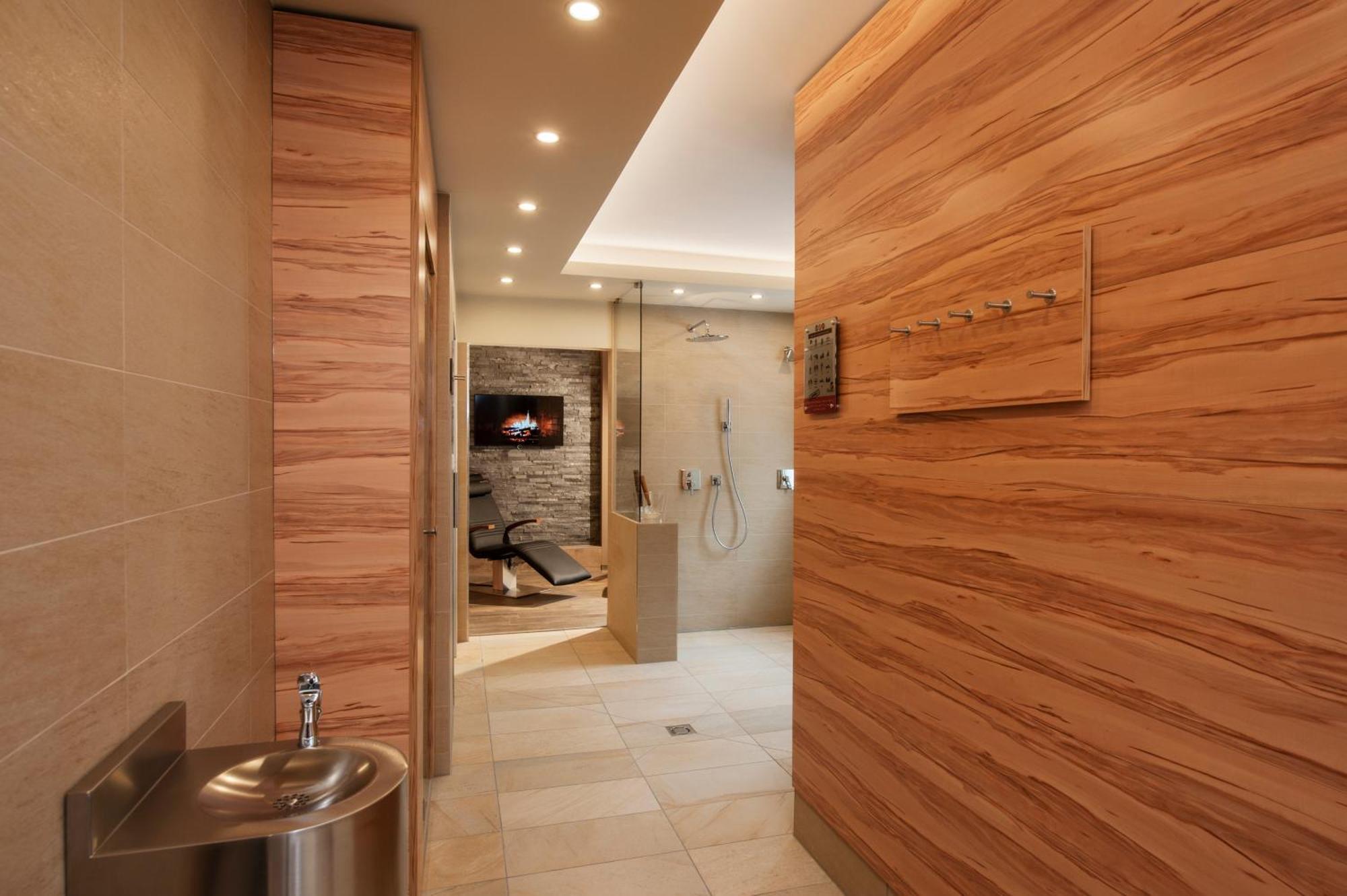 Preising Hotel Weinberg Gmbh מראה חיצוני תמונה